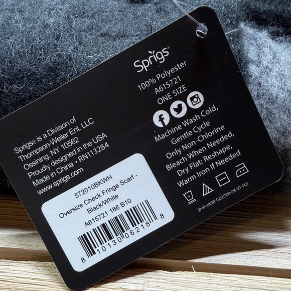 SPRIGS extra long checkered scarf - NWT - Picture 4 of 5